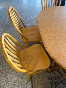 Light wood table 1 leaf 6 chair