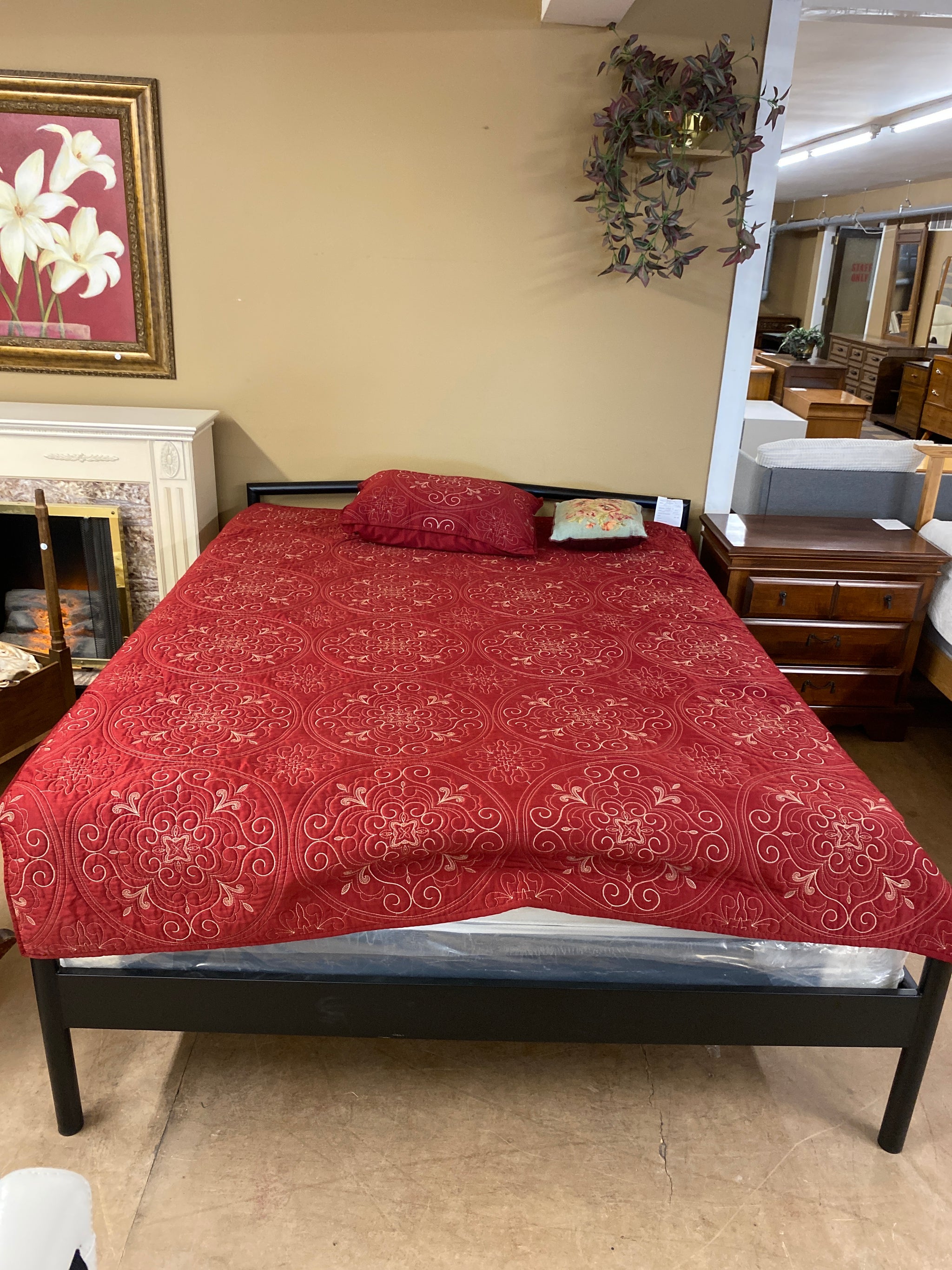 BEDS – Furniture Thrift Store