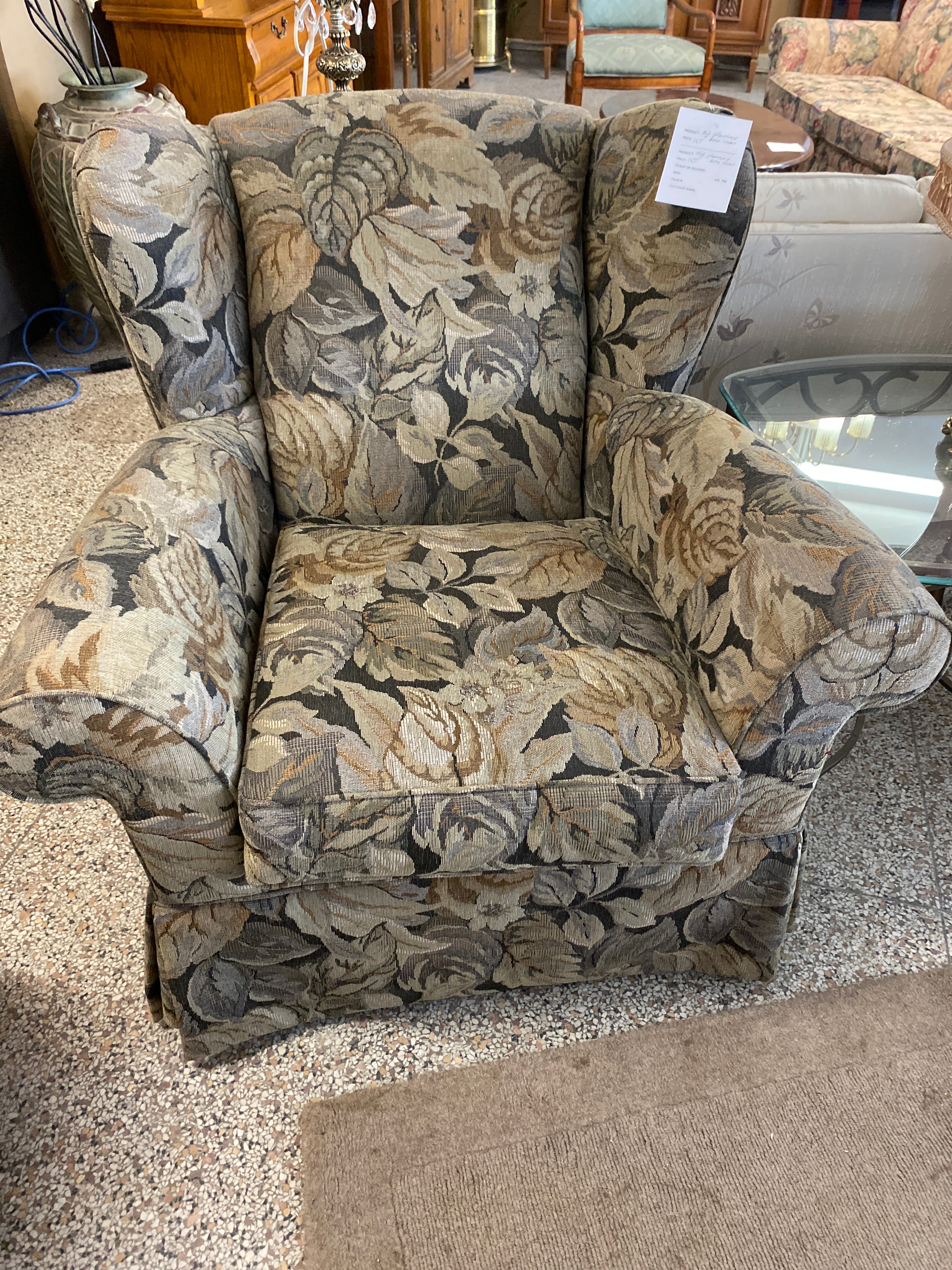 Big flowered arm chair