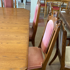 Dining table 6 pink chairs 1 leaf
