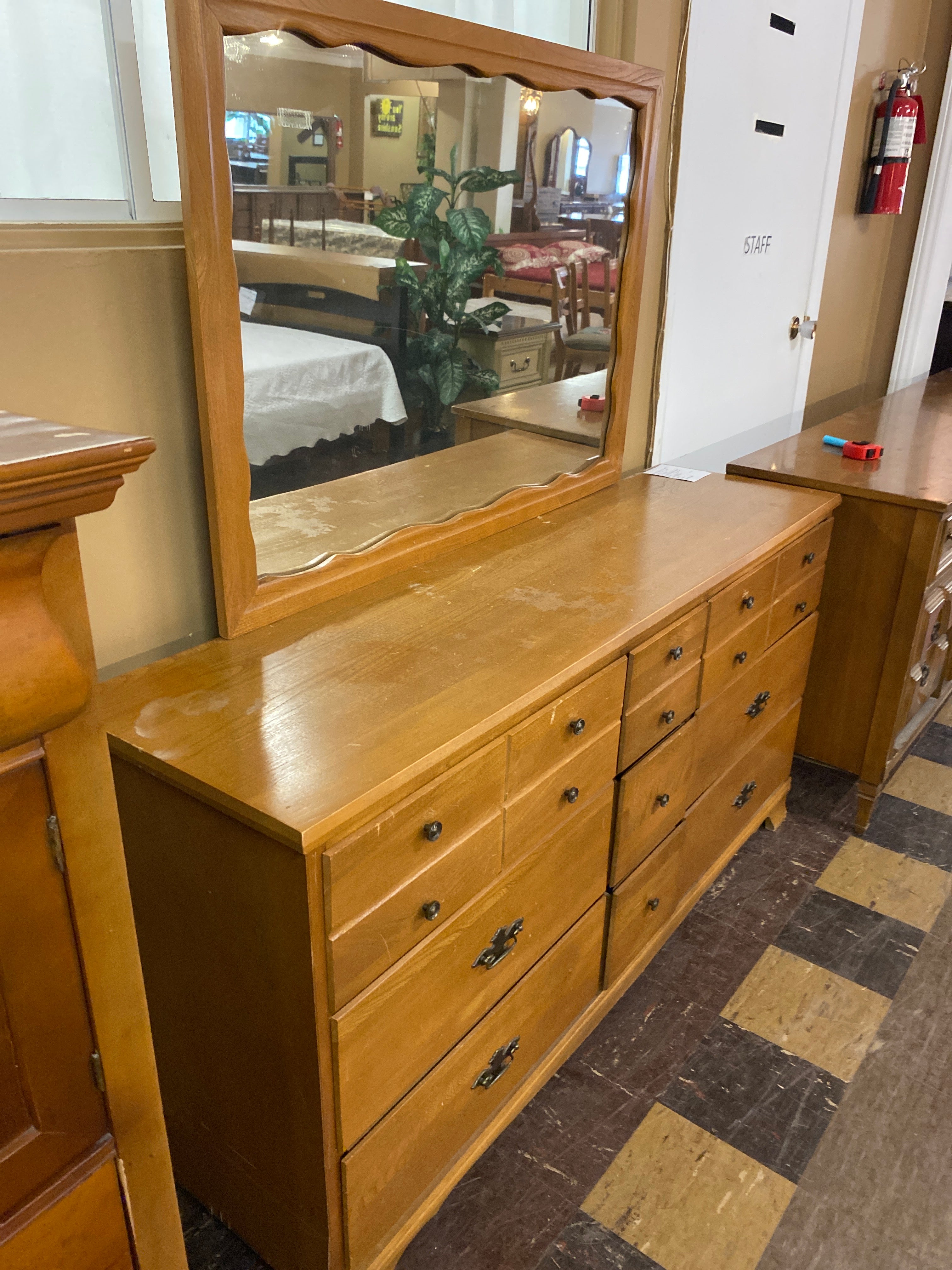 DeFehn dresser with mirror