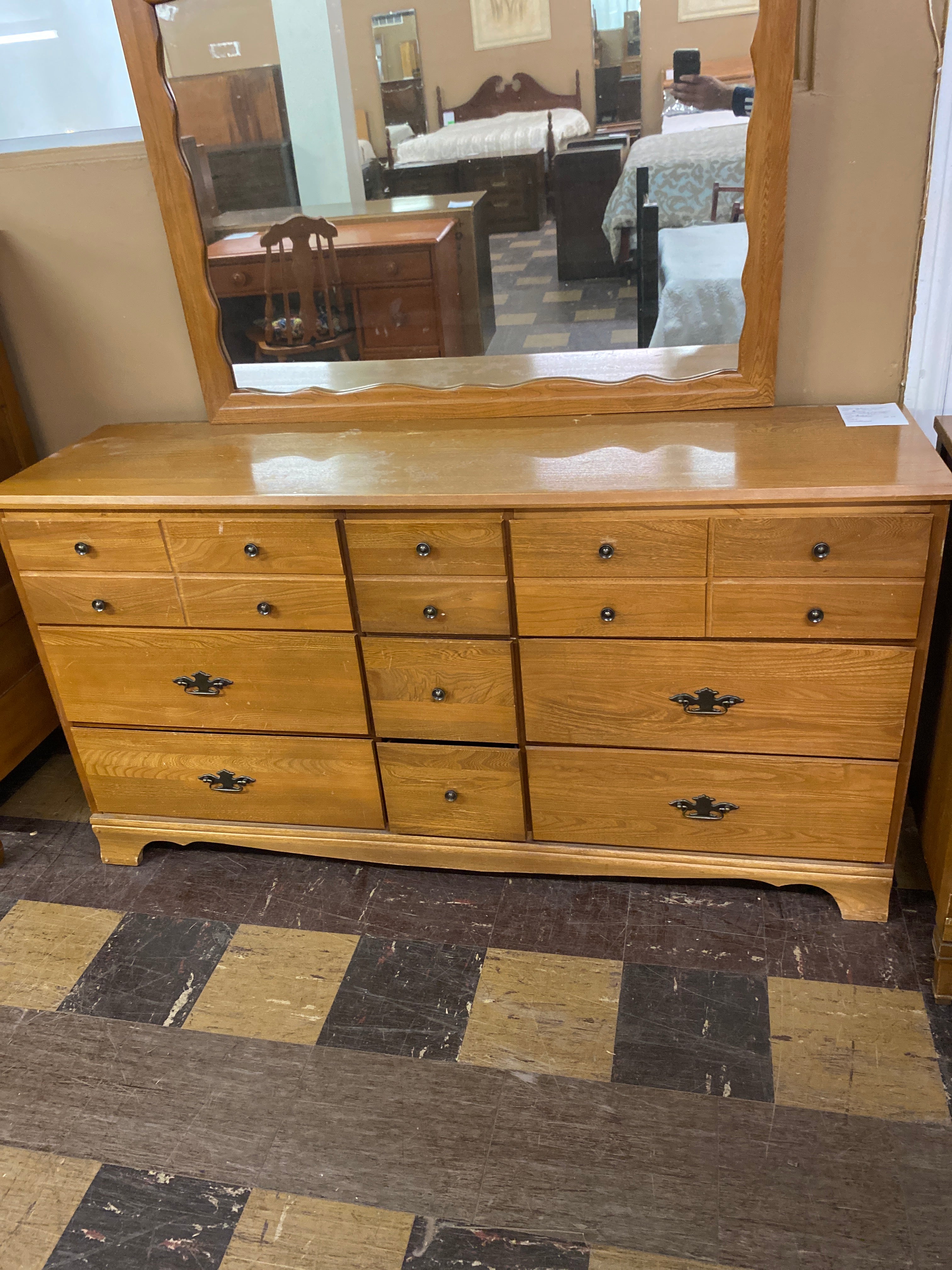 DeFehn dresser with mirror