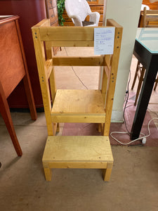 Kitchen child’s ladder