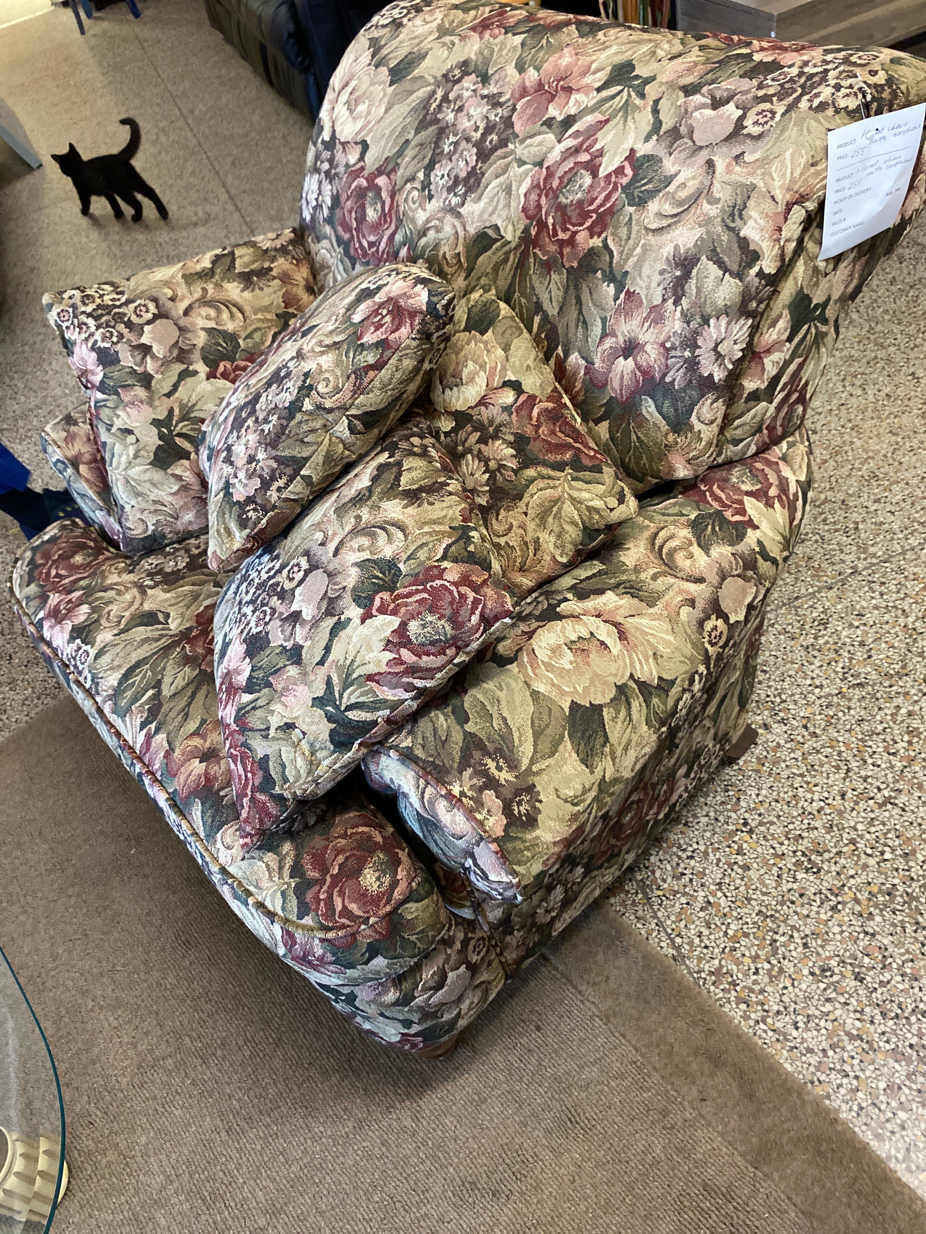 Floral chair with cushions