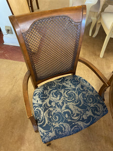 Dining table 2 leaves 6 chairs