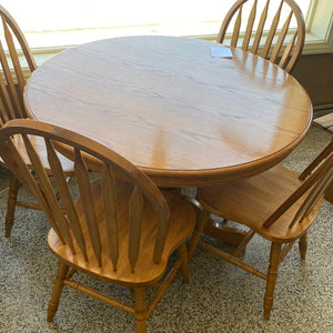 Round table +4 chairs