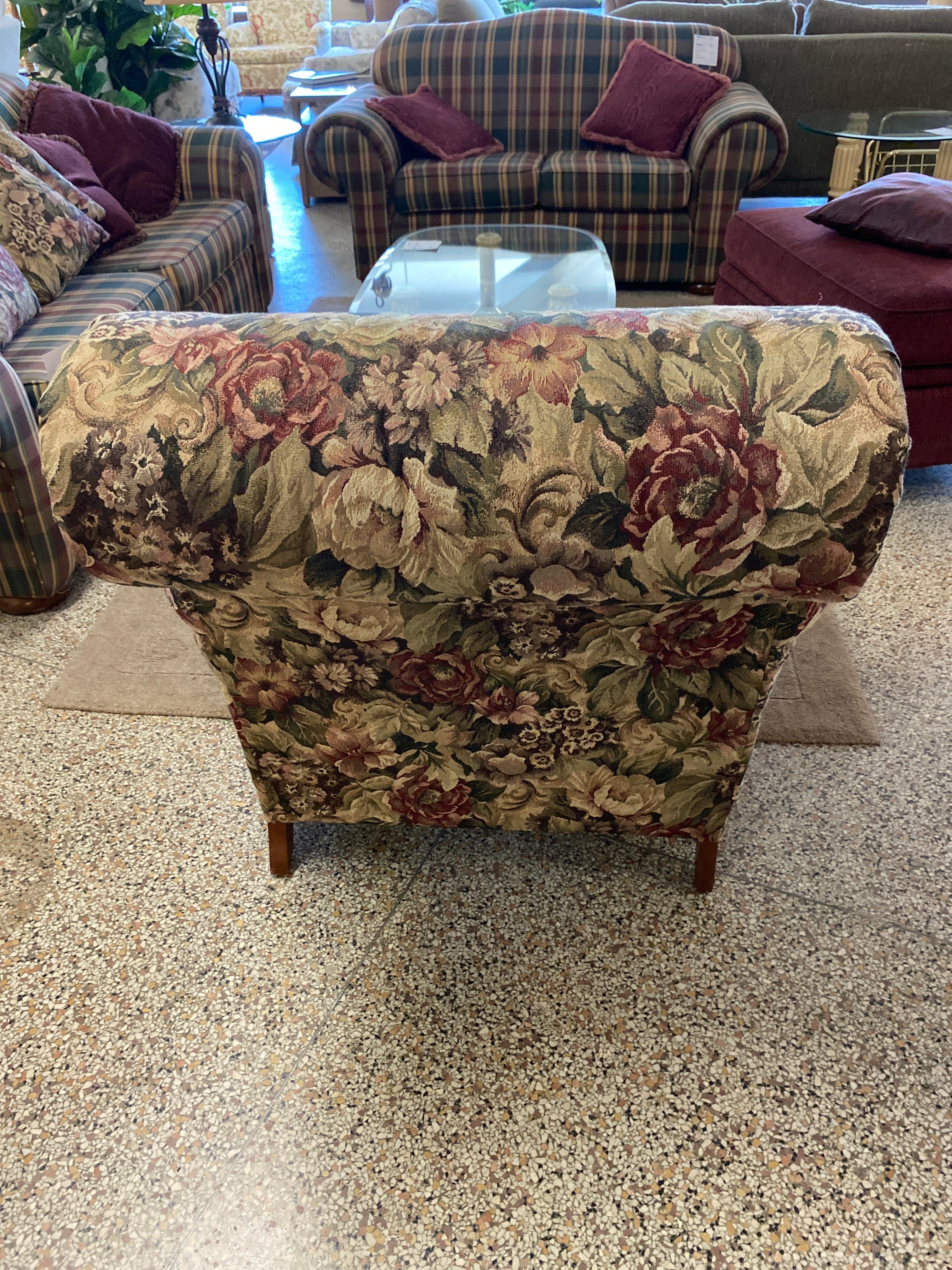 Floral chair with cushions