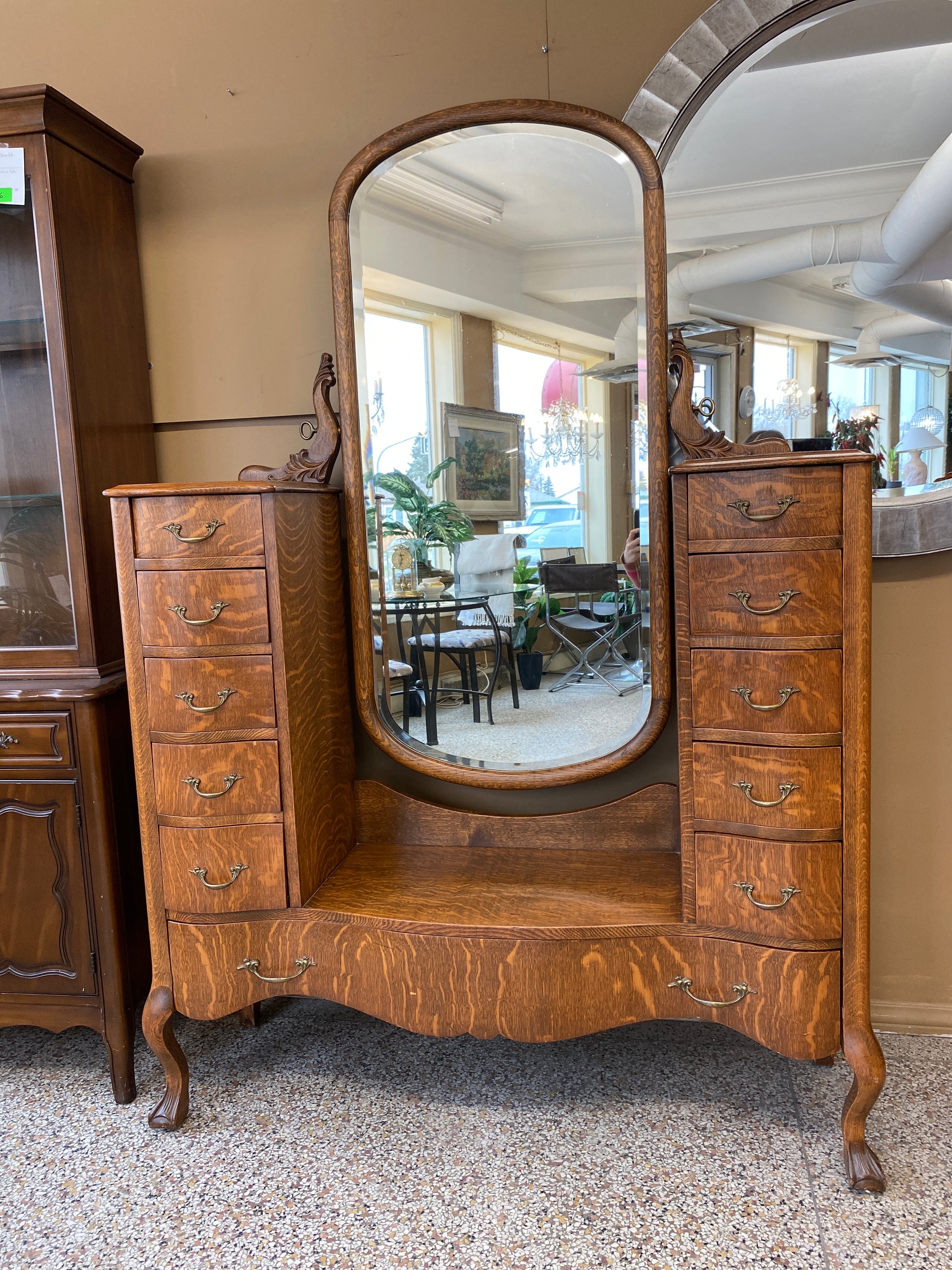 ANTIQUES – Furniture Thrift Store