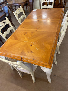 6 white chairs table and leaf