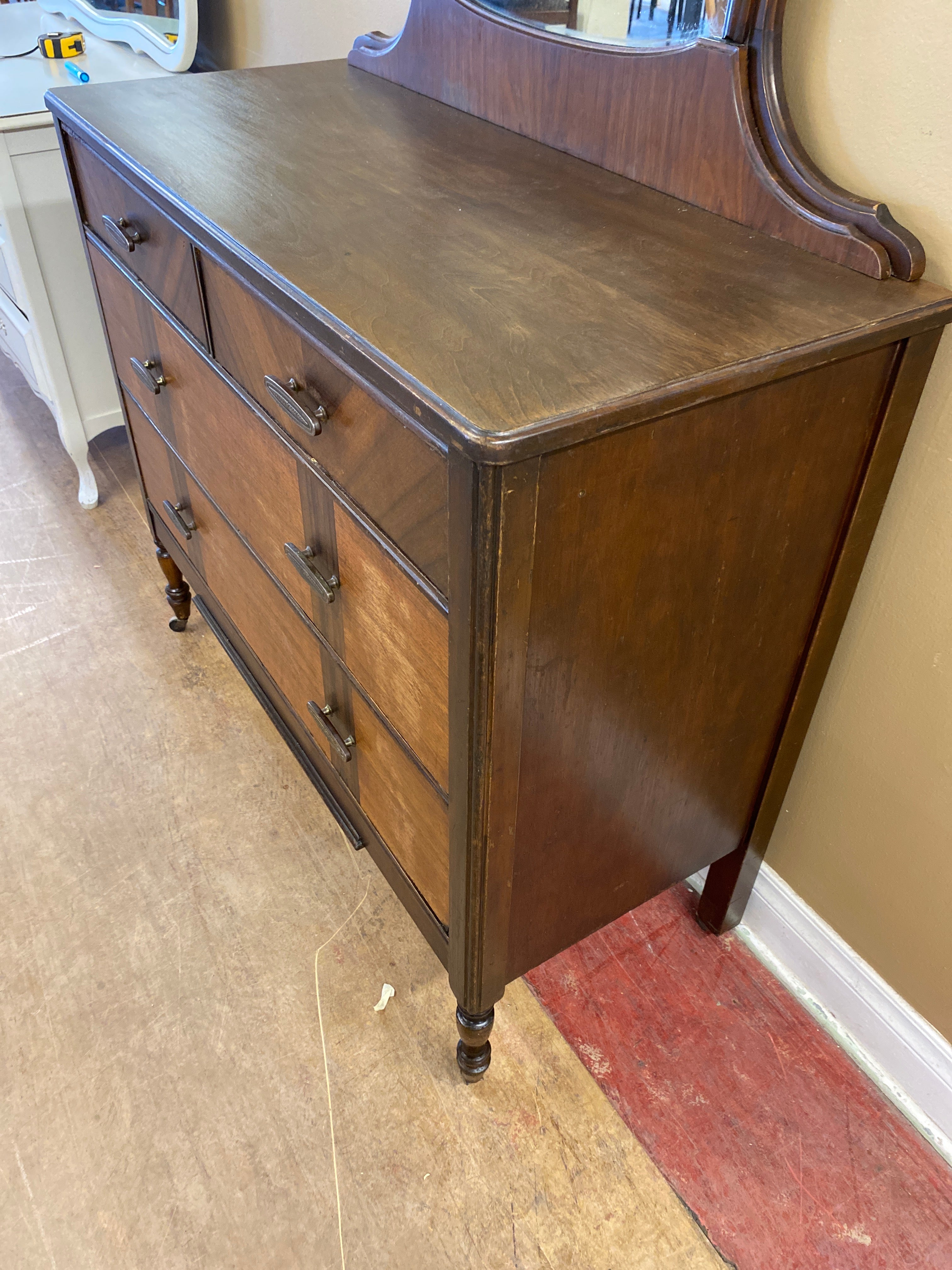 Antique dresser / mirror