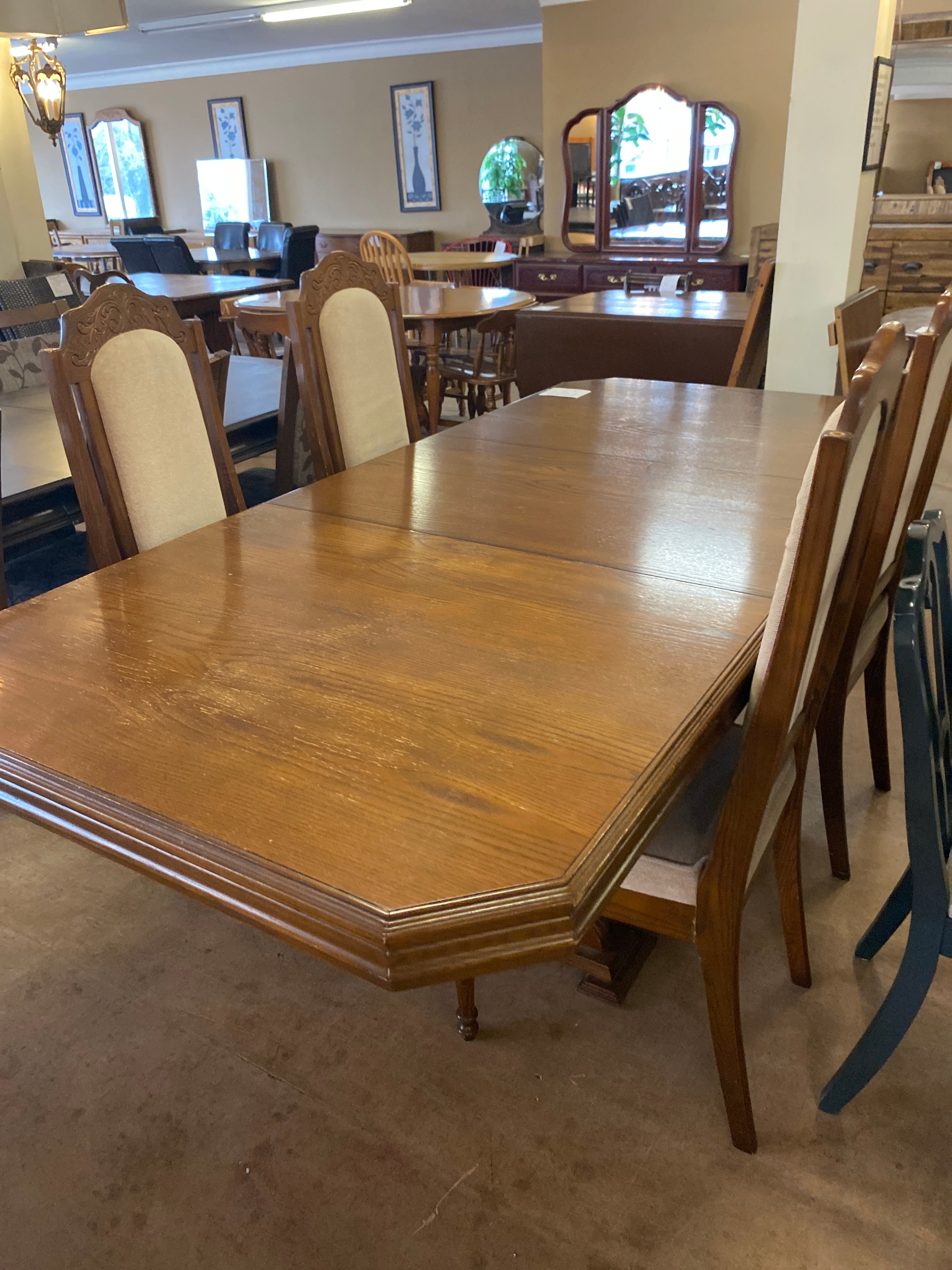 Large table with 1 leaf and 4 chairs