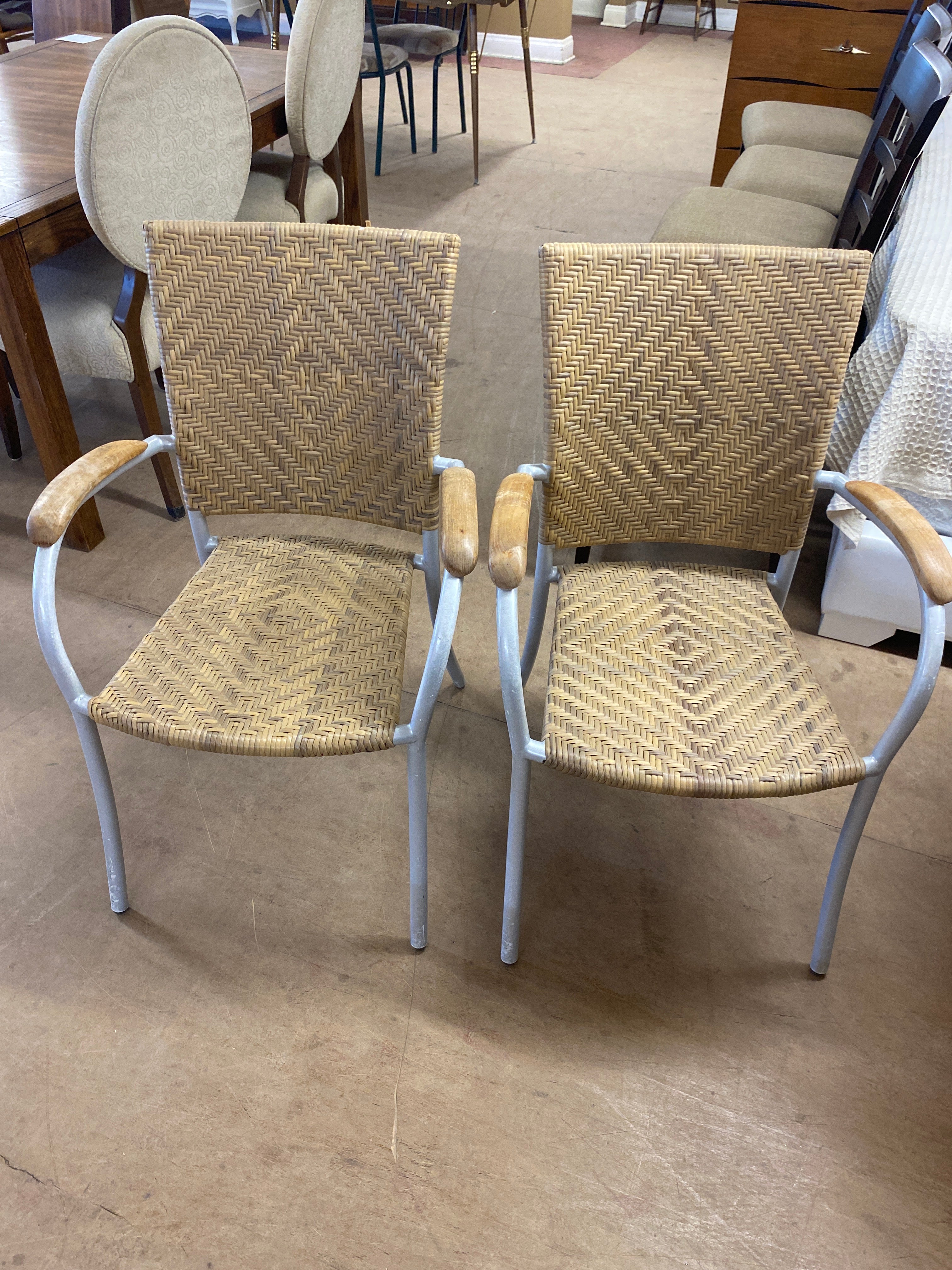 2 rattan chairs