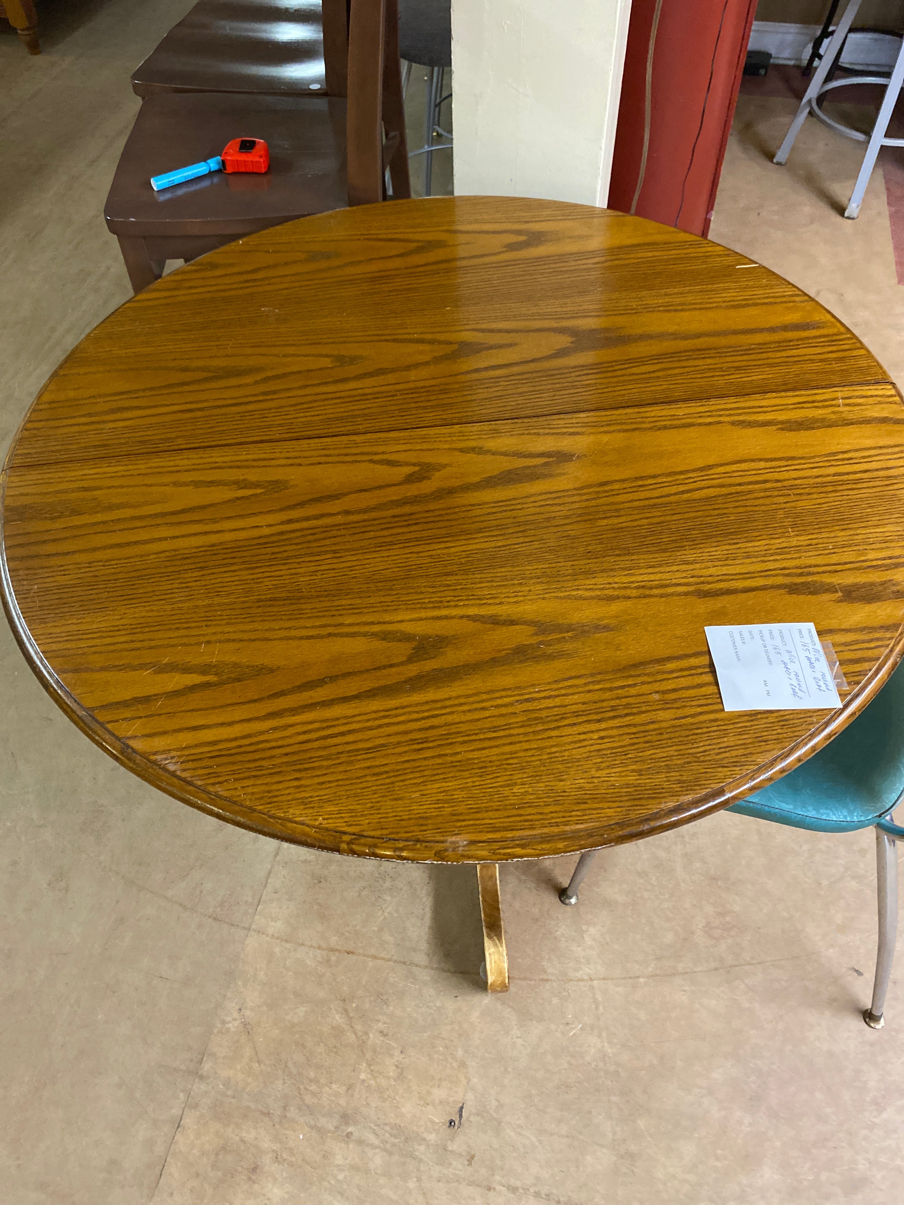 Nice round table 1 leaf