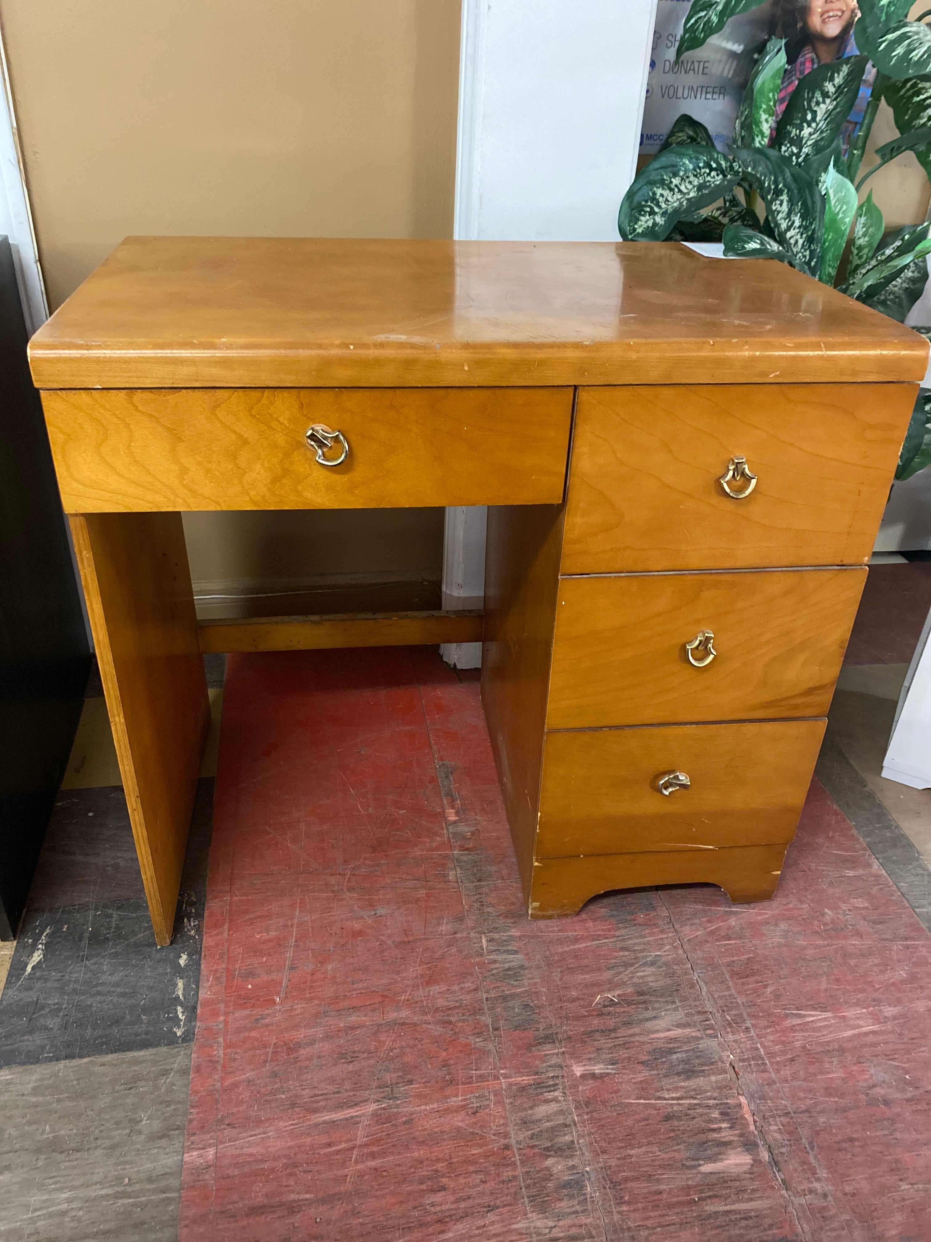 Small desk