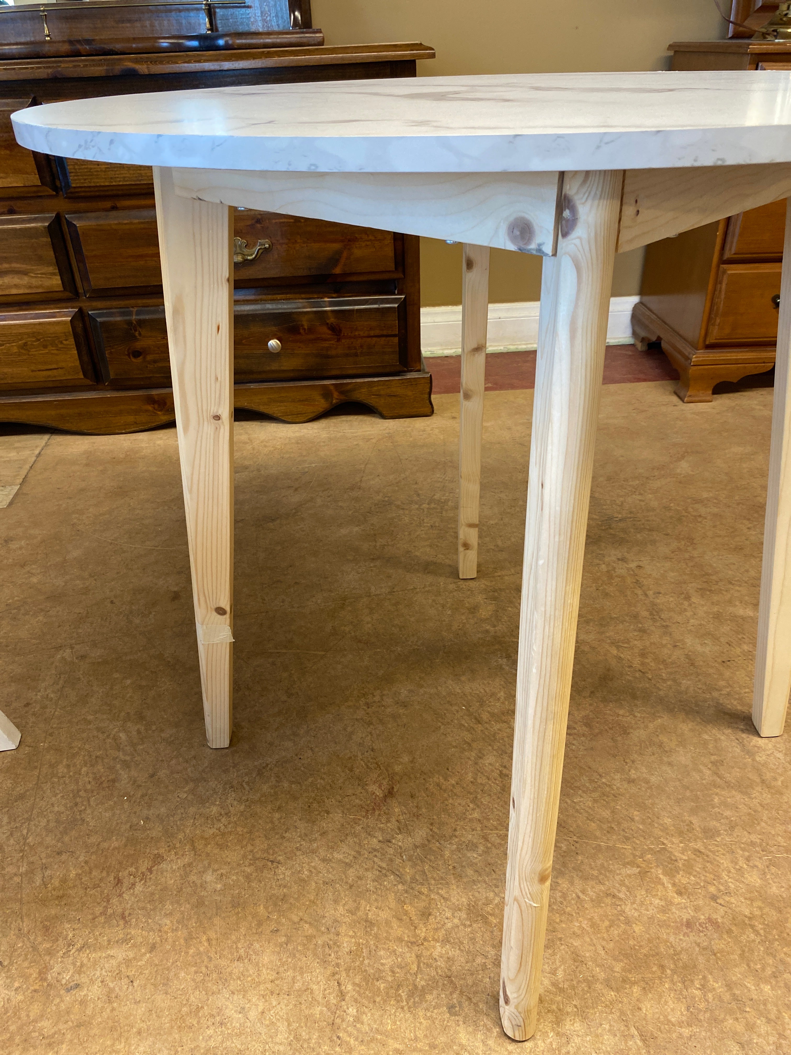 Marble style little round table