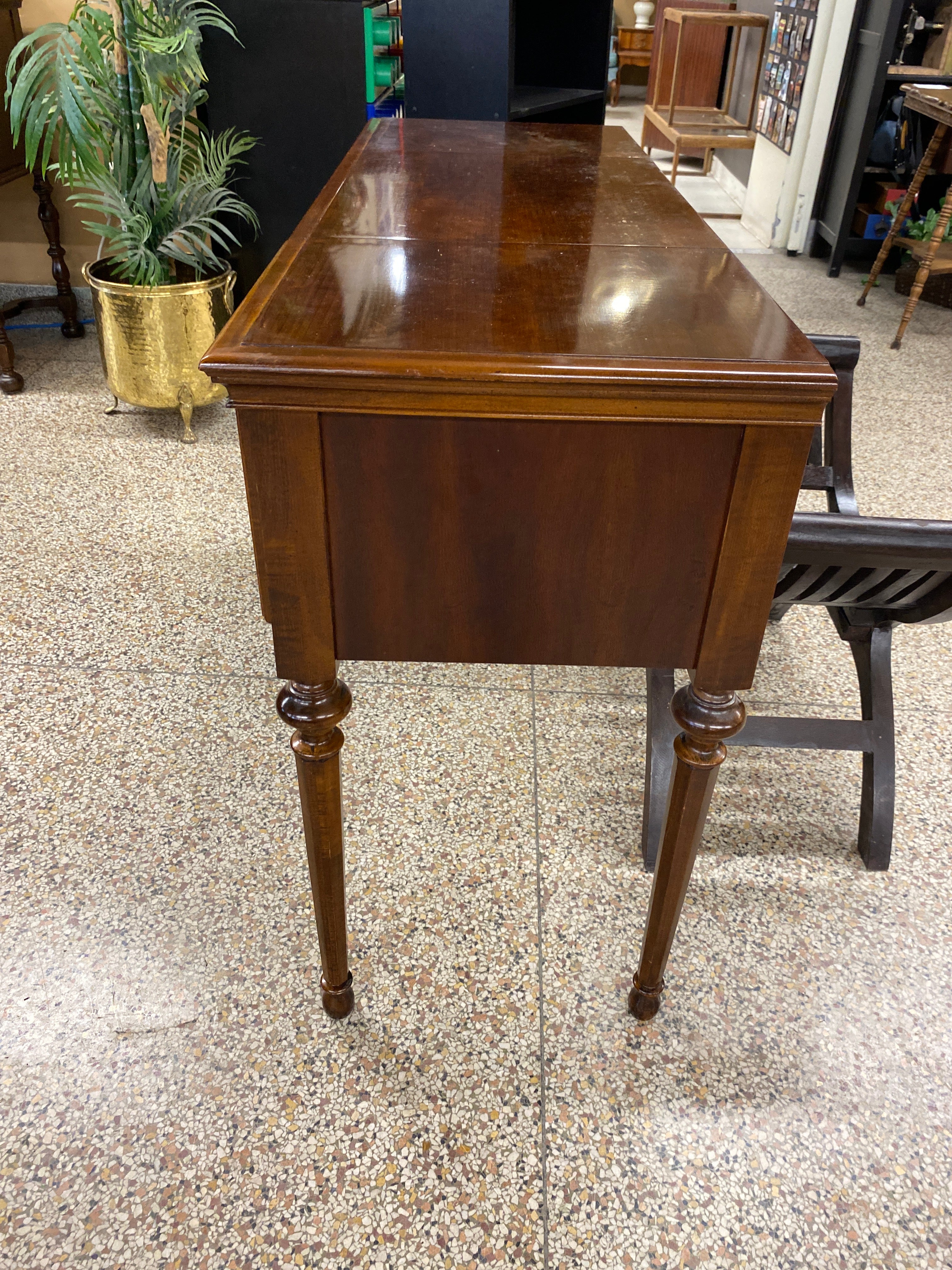 Beautiful vanity with open-up mirror