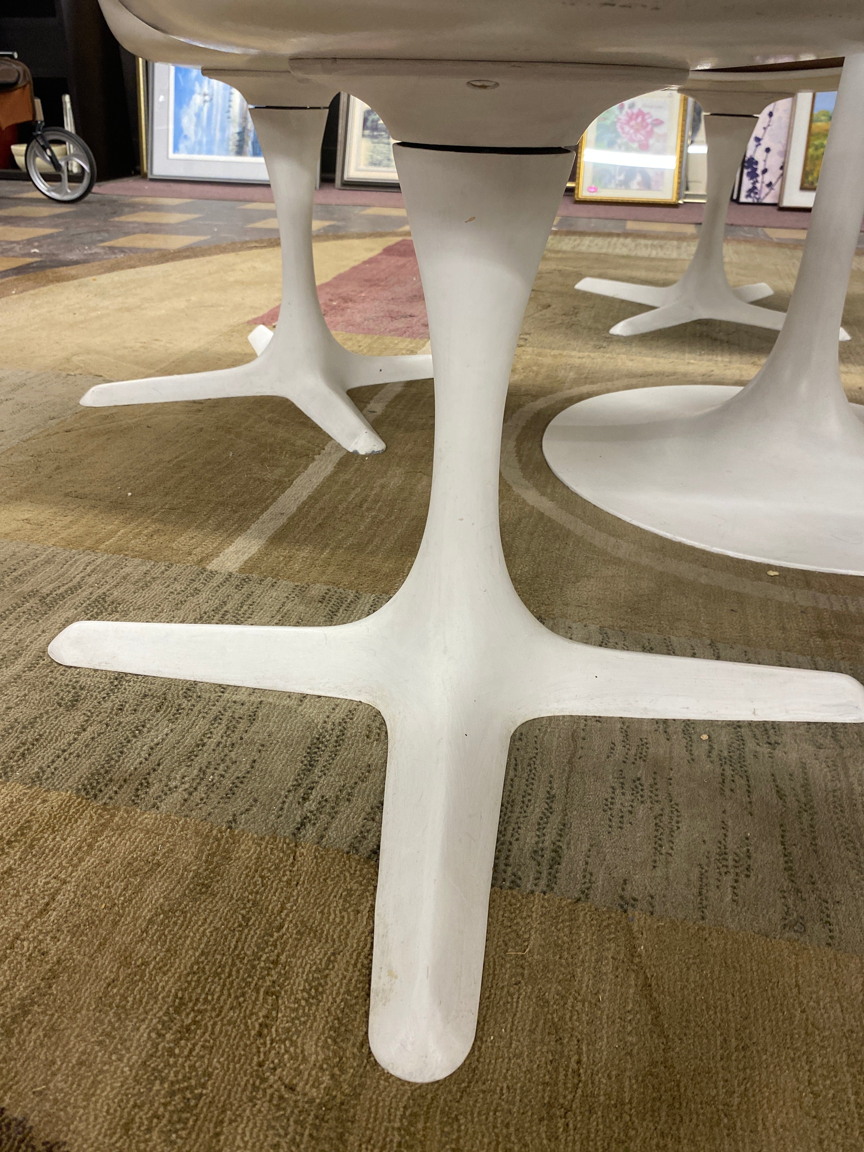 MCM 1960s BURKE table and 5 chairs – Furniture Thrift Store