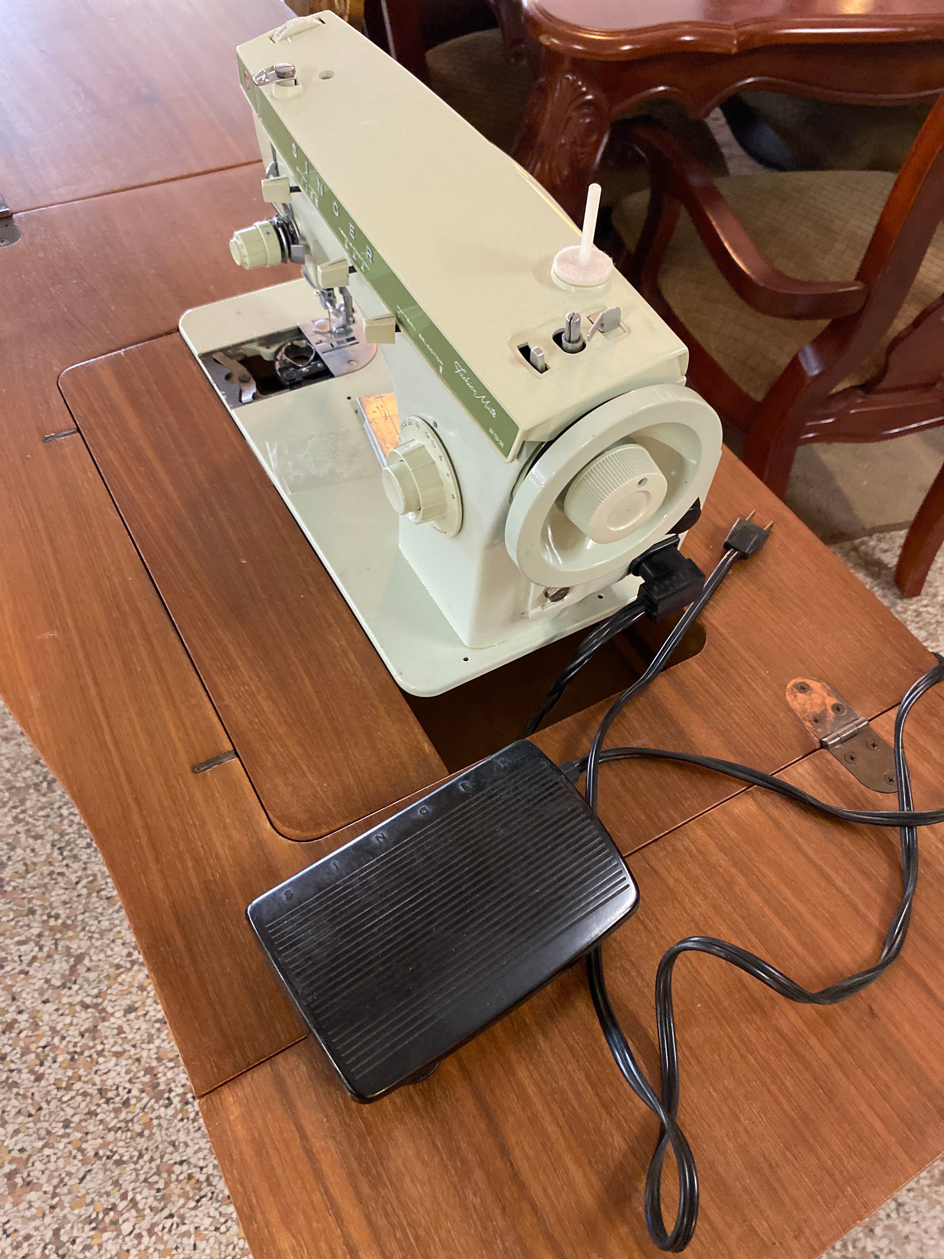 Singer sewing machine