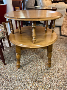 Round 2 level end table