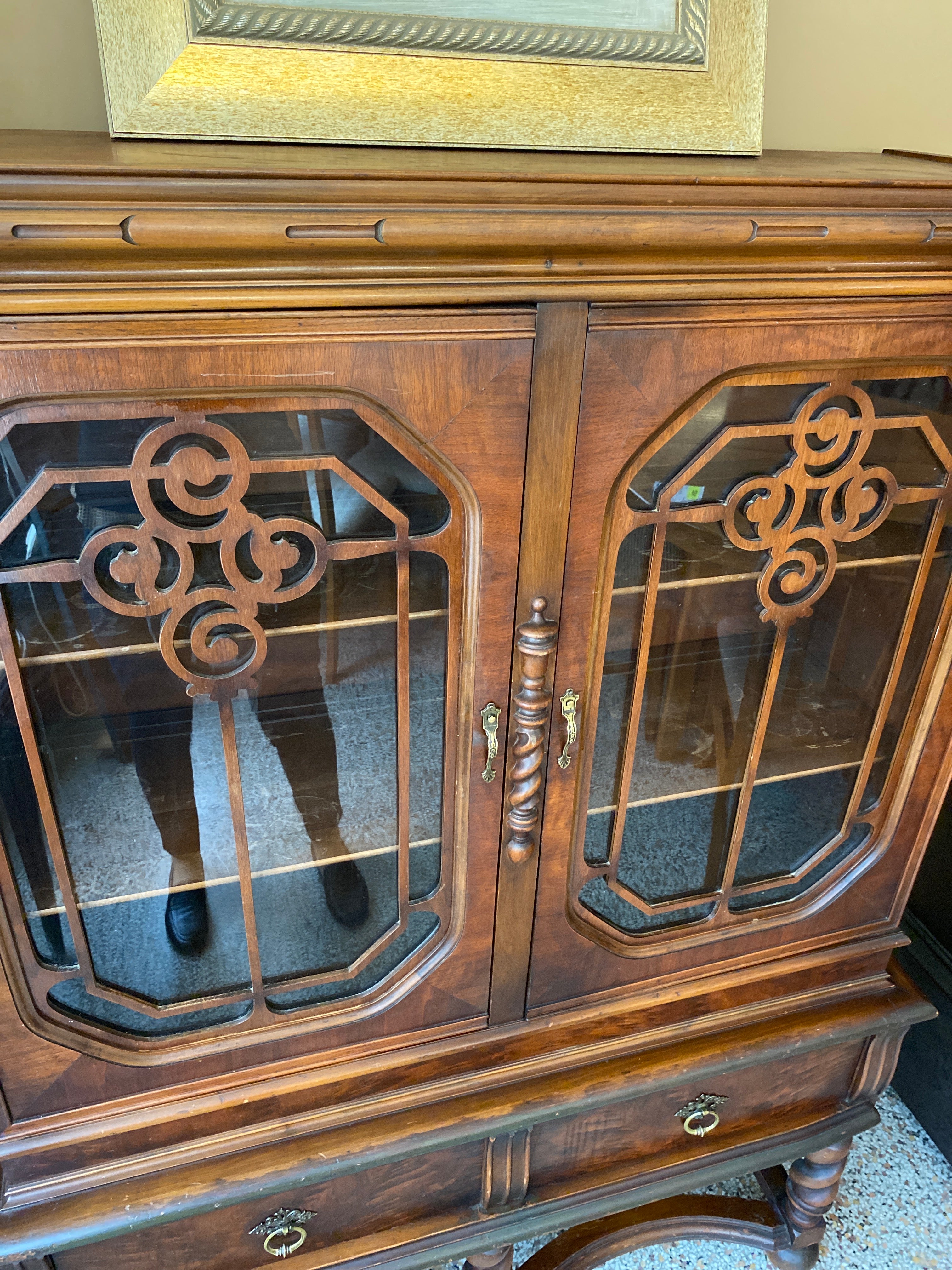 China cabinet C