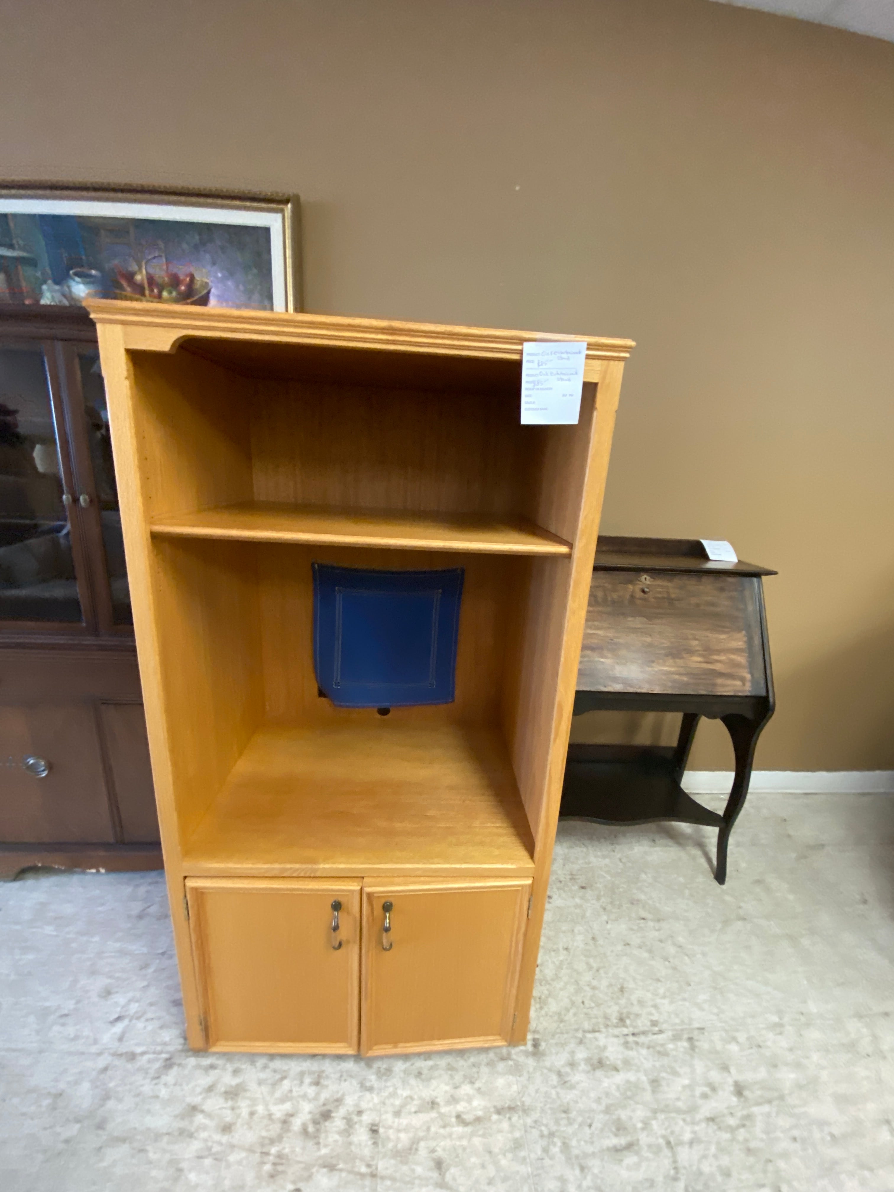 Oak entertainment stand