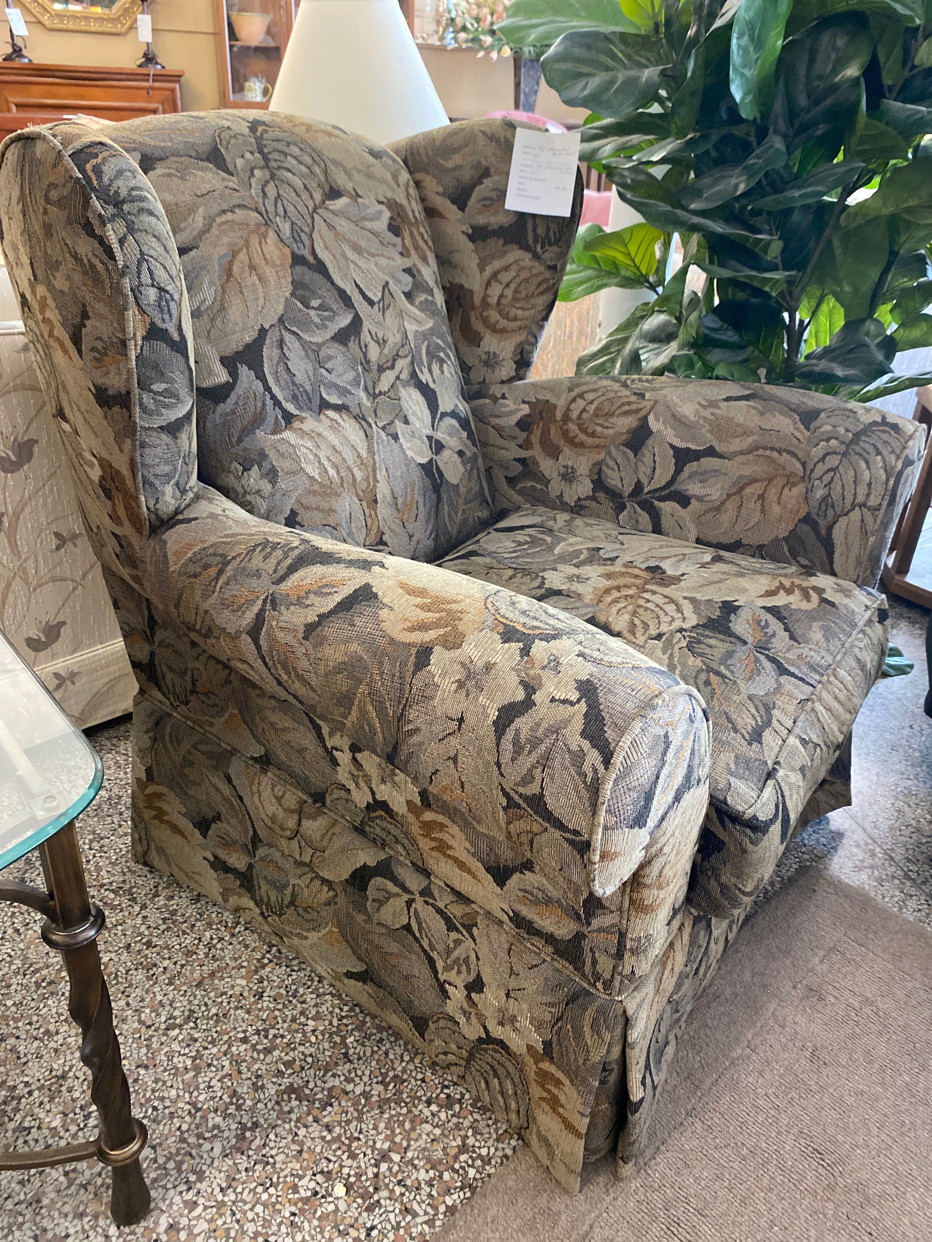 Big flowered arm chair