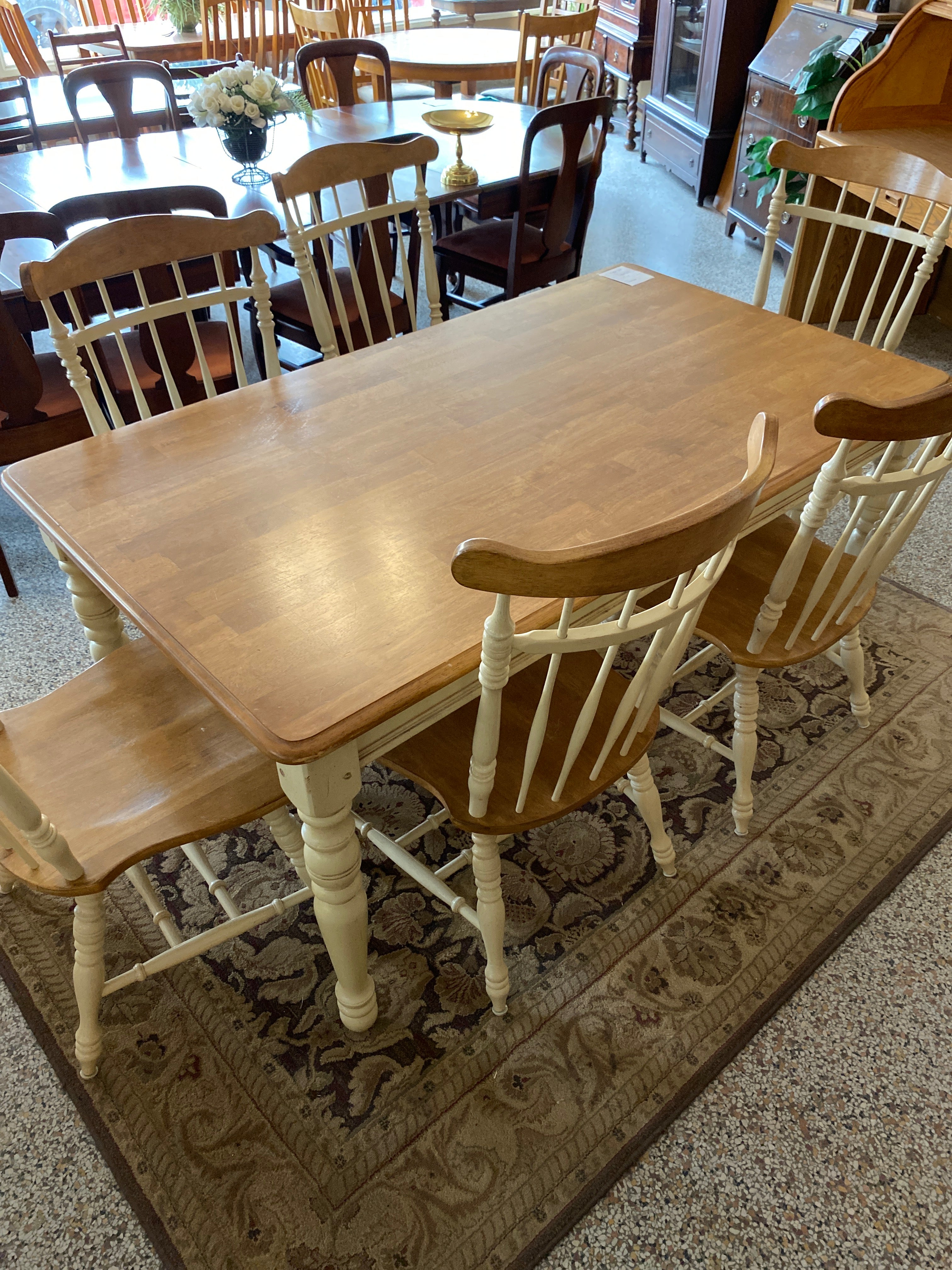 Maple cream painted table and 6 chairs