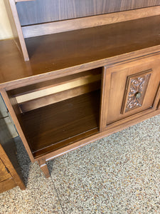 China / Buffet cabinet