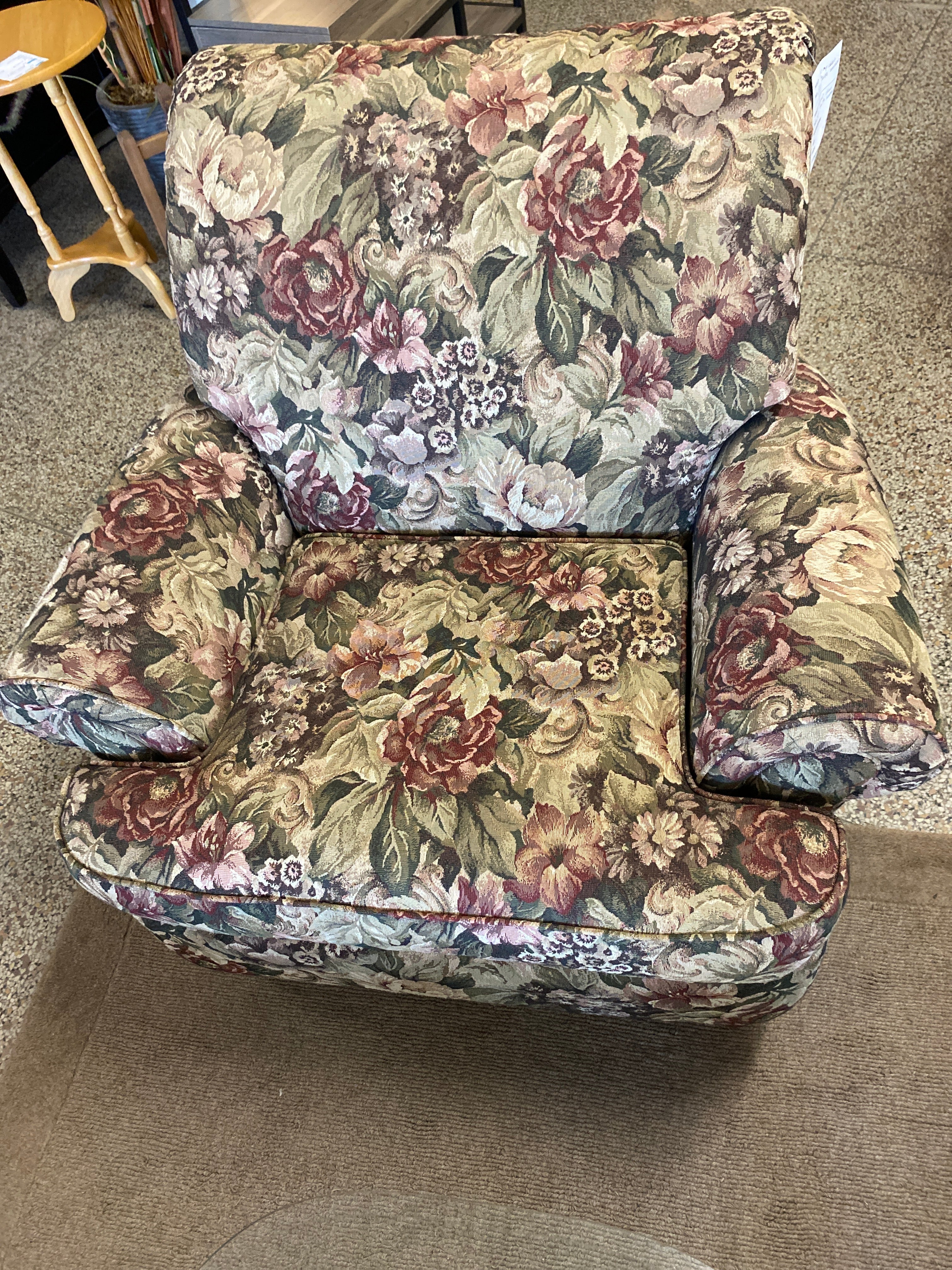 Floral chair with cushions