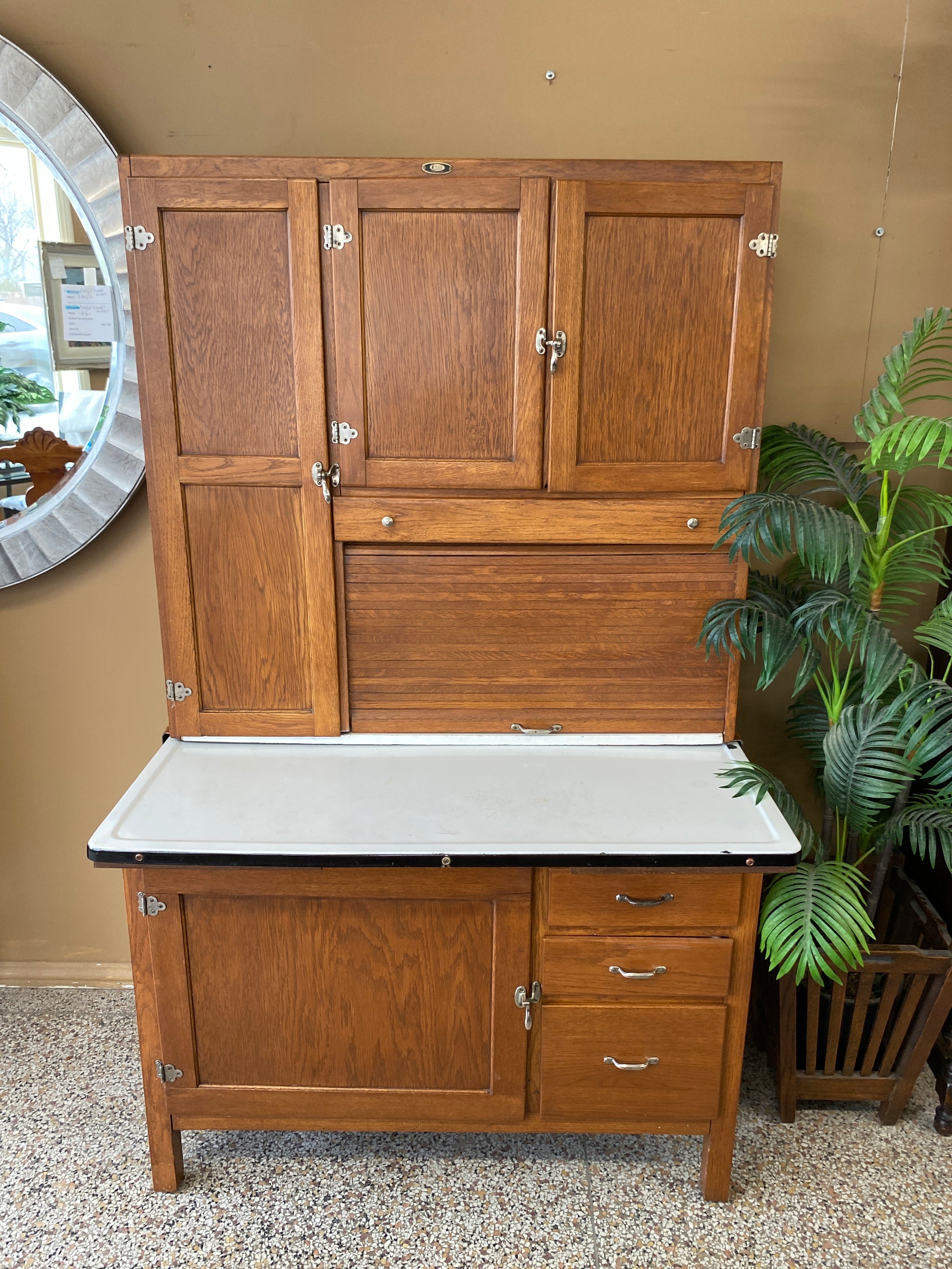 ANTIQUES – Furniture Thrift Store