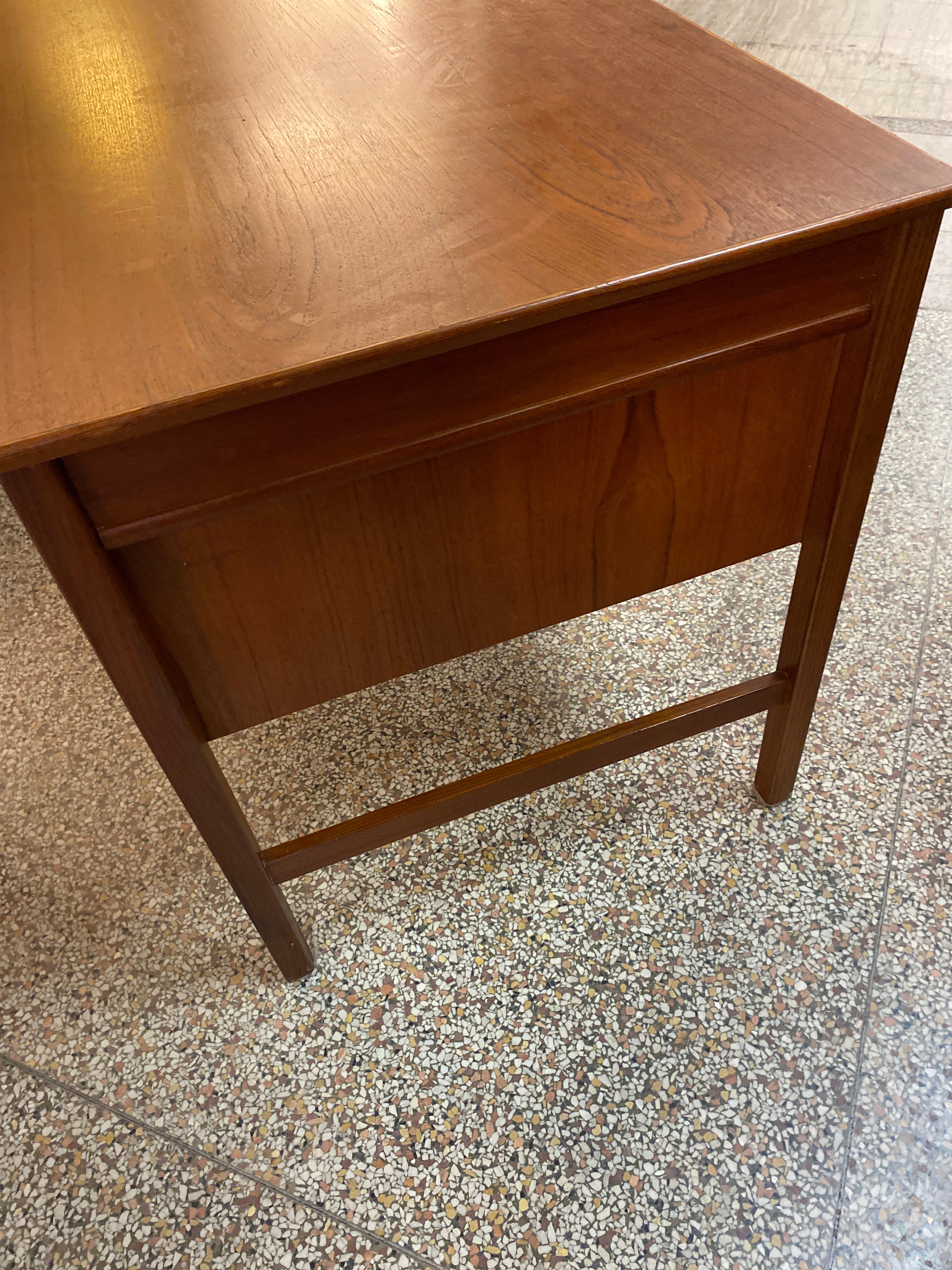 Teak desk