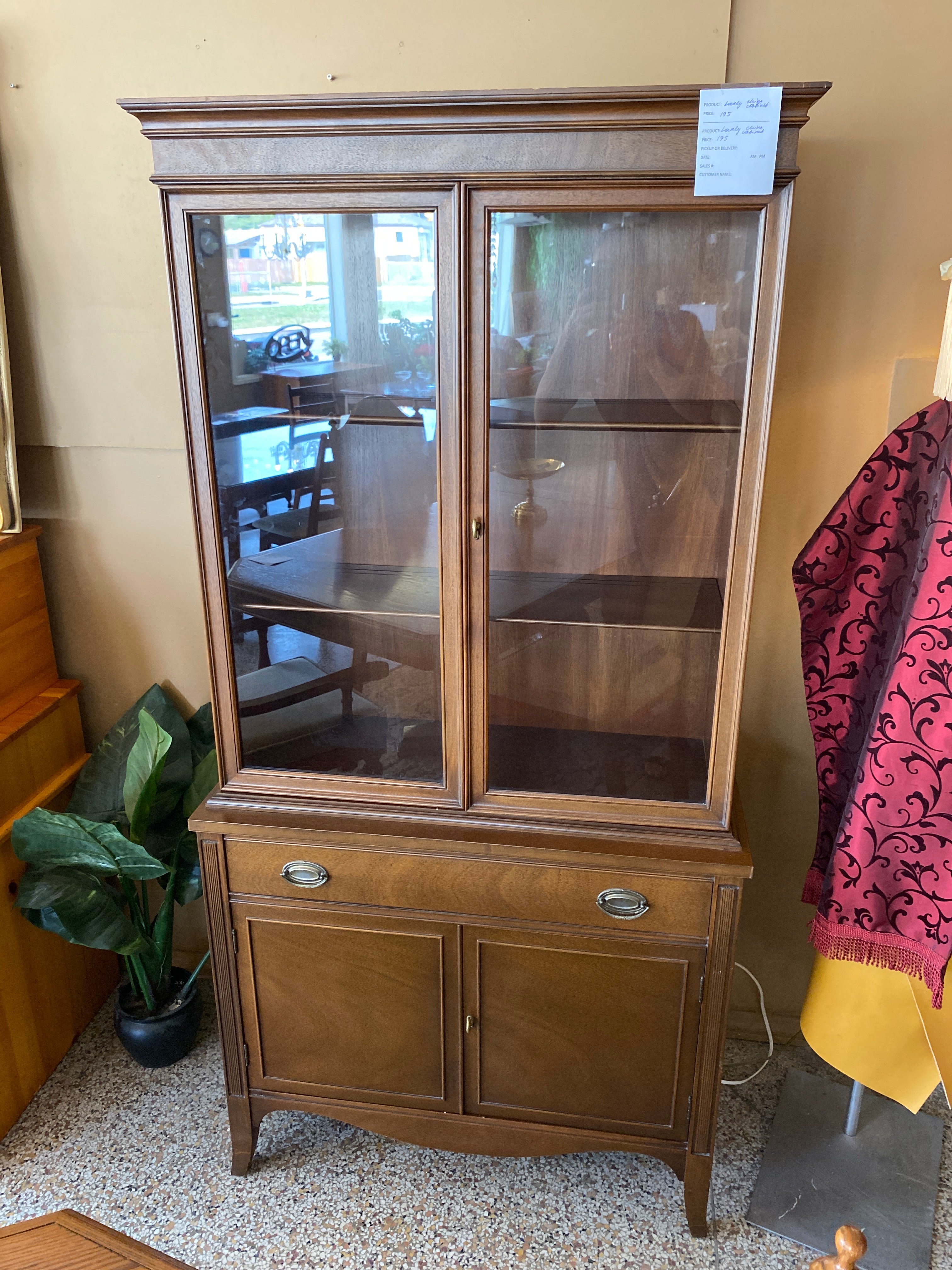 Lovely China cabinet