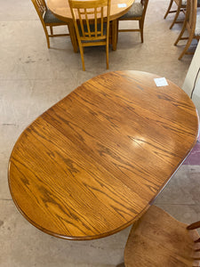 Round table 2 chairs 1 leaf