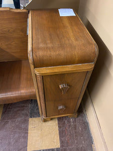 Antique vanity with round mirror